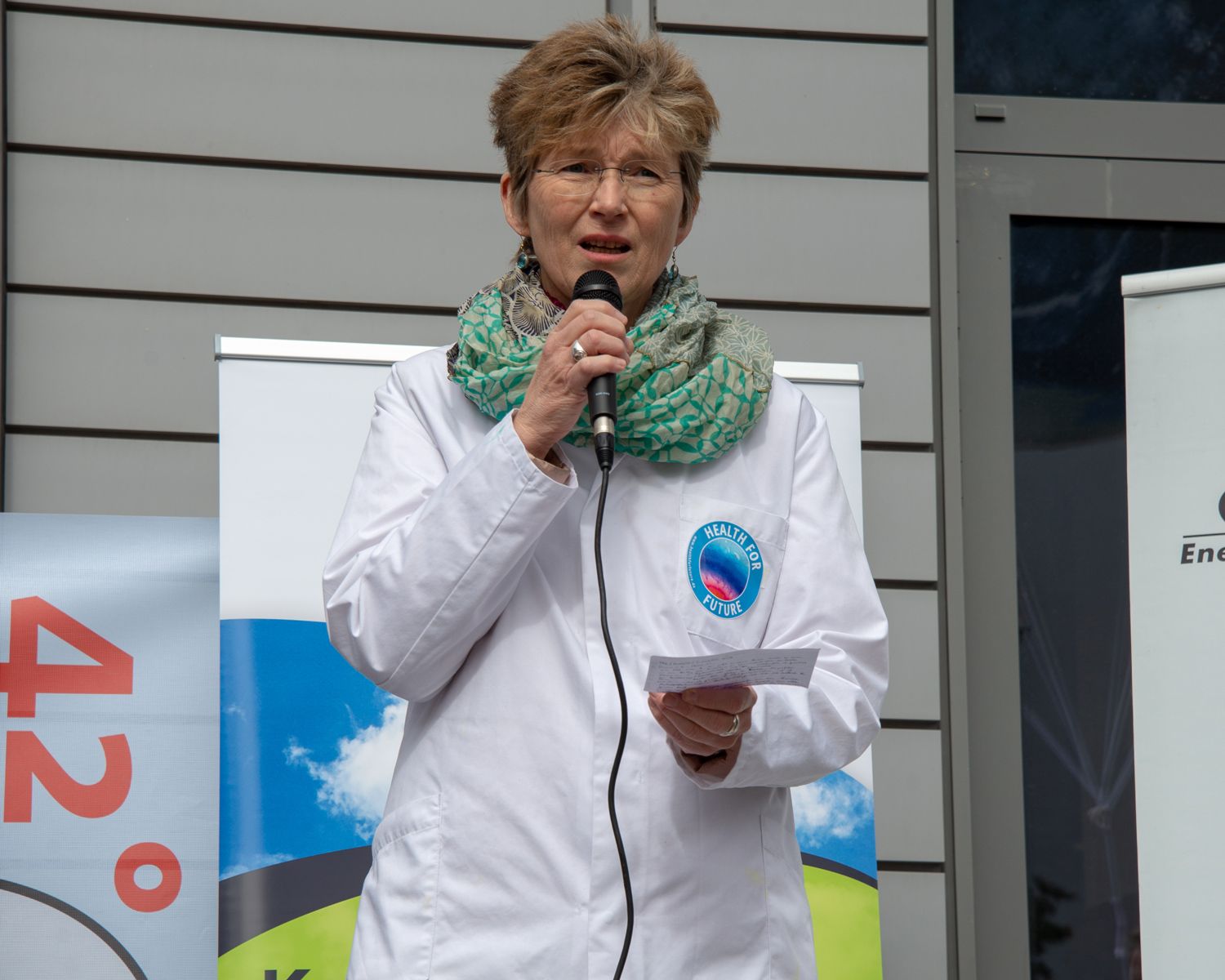 Susanne Koch bei der Demo Charité for Future im Jahr 2019.